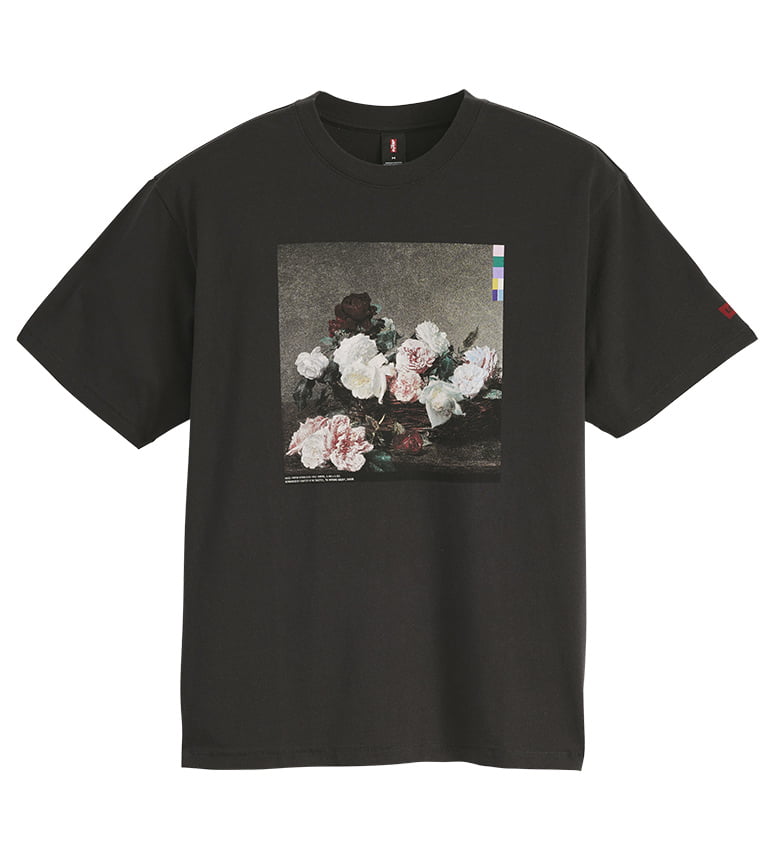 Levi’s® × New Order、Joy Division のコラボTシャツコレクションが発売