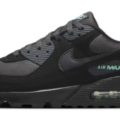 NIKE AIR MAX 90 “Black Tiffany” が公開