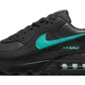 NIKE AIR MAX 90 “Black Tiffany” が公開