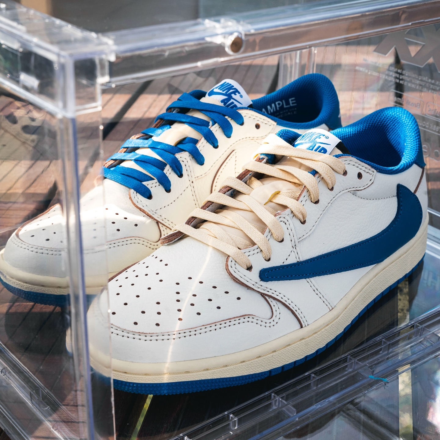 Travis Scott × fragment design × NIKE AIR JORDAN 1 LOW の着用ヴィジュアルが公開