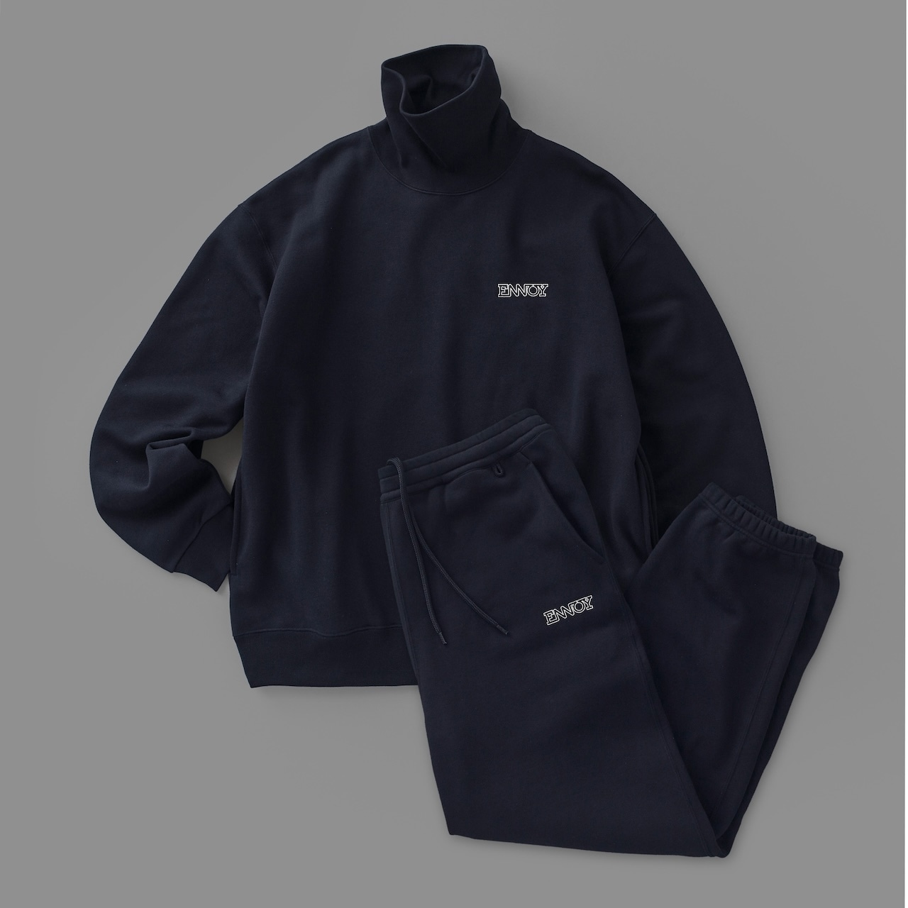 ENNOY スタイリスト私物 が ELECTRIC LOGO TURTLENECK SWEAT SET UP のWEB抽選を開始