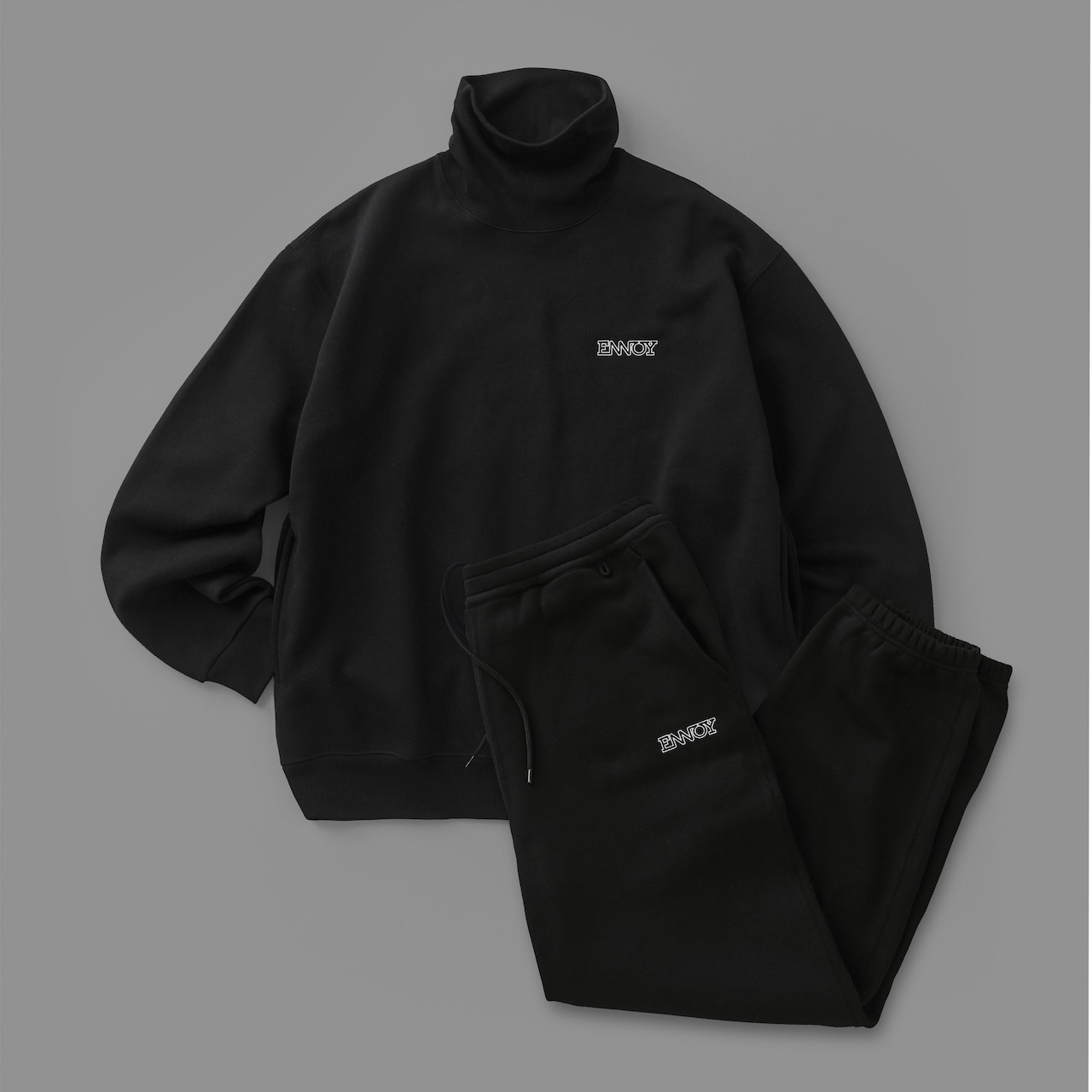 ENNOY スタイリスト私物 が ELECTRIC LOGO TURTLENECK SWEAT SET UP のWEB抽選を開始