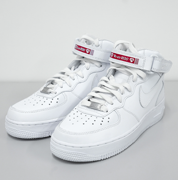 浦和レッズ × NIKE AIR FORCE 1 のWEB抽選が開催