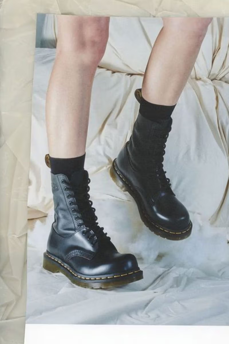 MM6 Maison Margiela × Dr. Martens の公式販売情報が発表