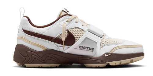 Travis Scott × NIKE ZOOM FIELD JAXX "Light Chocolate" のオフィシャル画像が公開