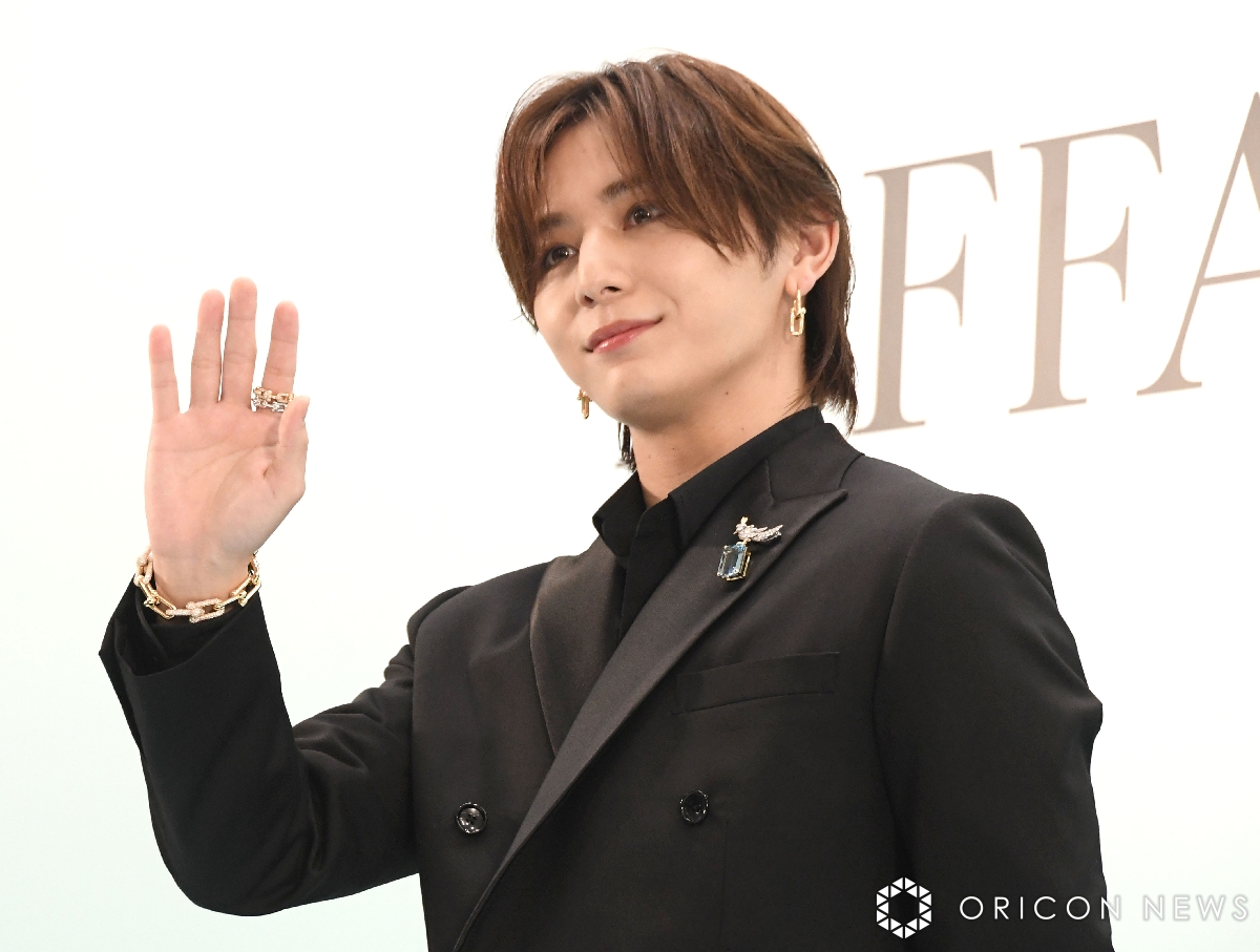 Hey! Say! JUMP 山田涼介 が Tiffany の大阪点灯イベントに登場