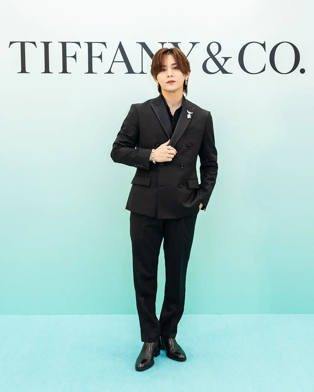 Hey! Say! JUMP 山田涼介 が Tiffany の大阪点灯イベントに登場