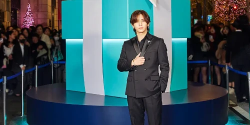 Hey! Say! JUMP 山田涼介 が Tiffany の大阪点灯イベントに登場