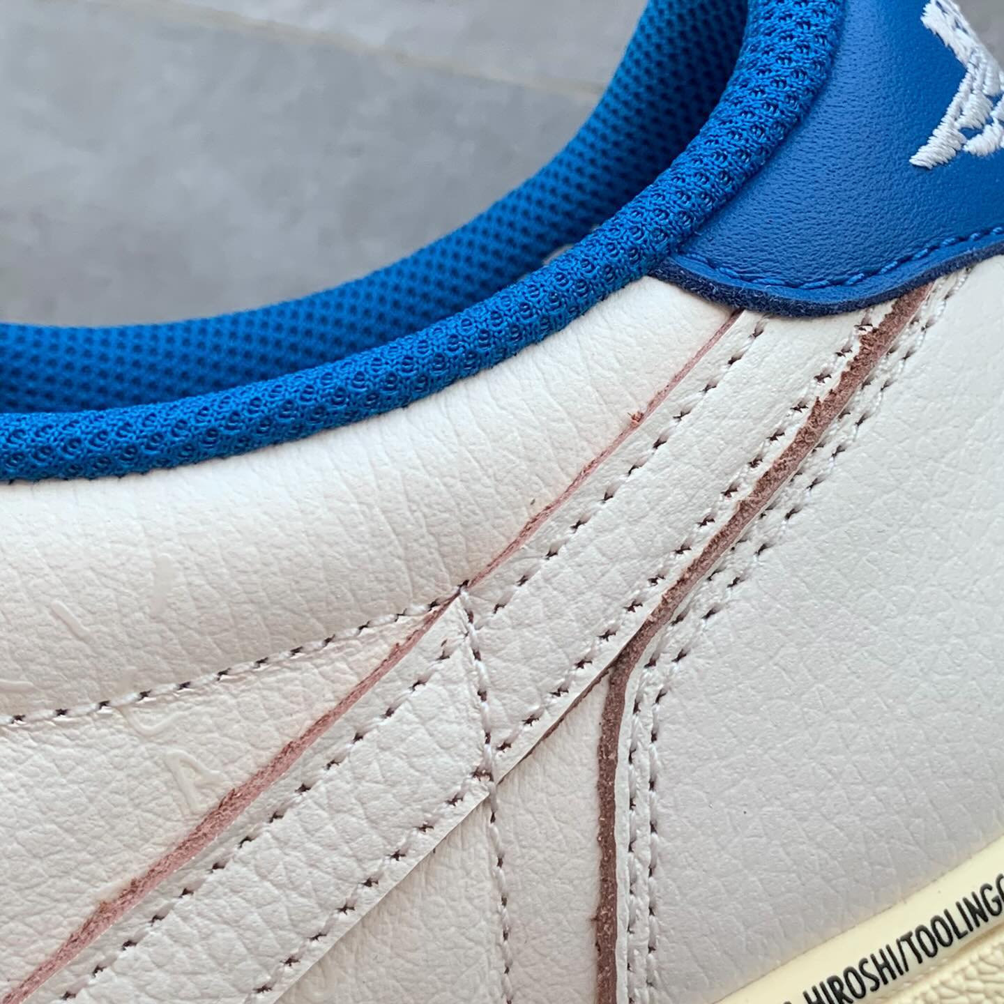 Travis Scott × fragment design × NIKE AIR JORDAN 1 LOW のディテール画像が公開