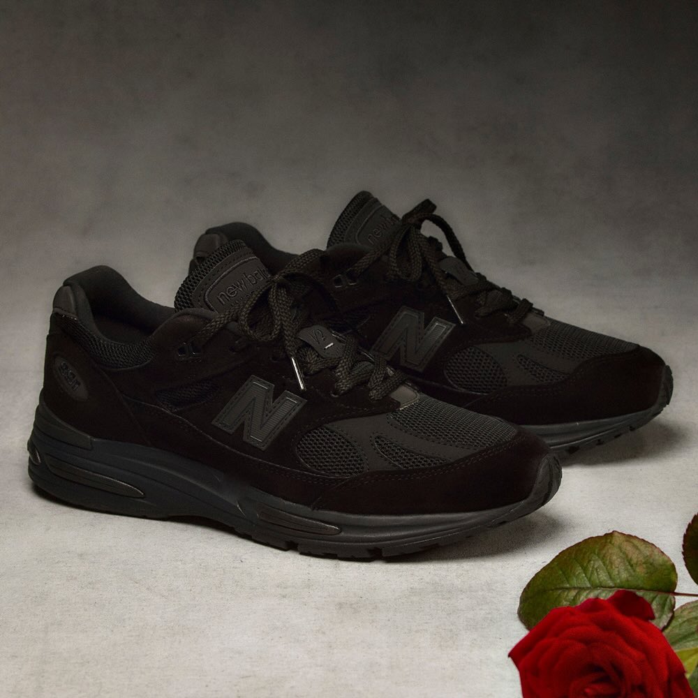 New Balance 991v2 “Triple Black” の国内発売日が決定