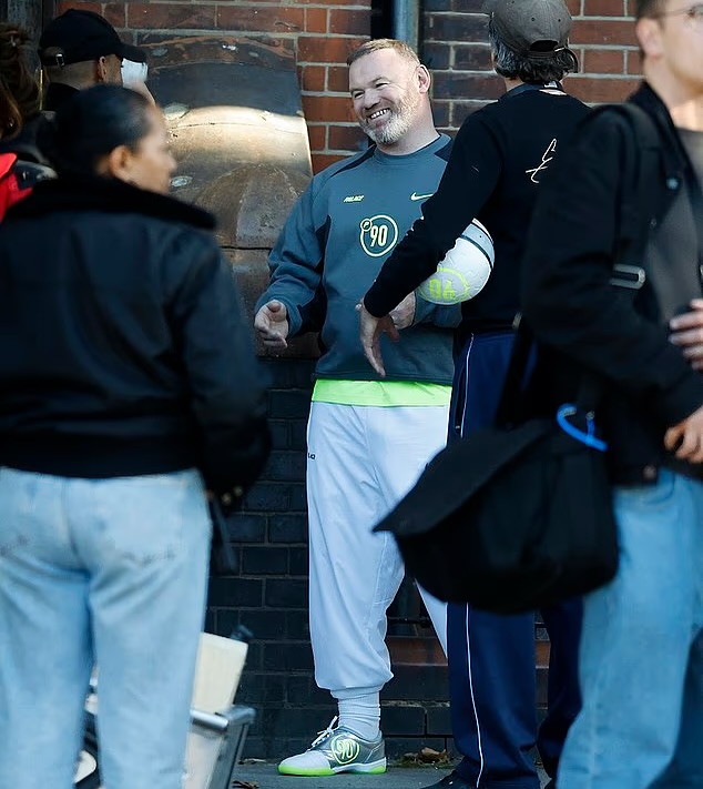 PALACE × NIKE による初コラボアイテムが公開