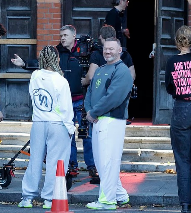 PALACE × NIKE による初コラボアイテムが公開