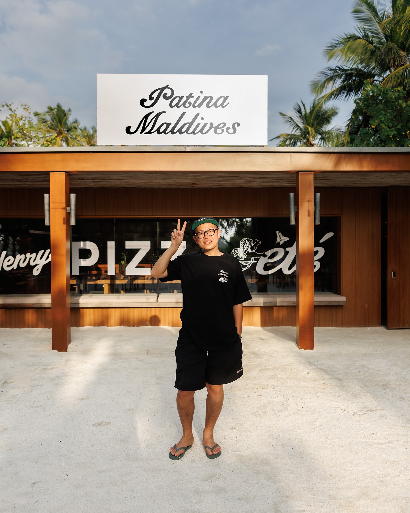 VERDY Henry's PIZZA × Patina Maldives が発売