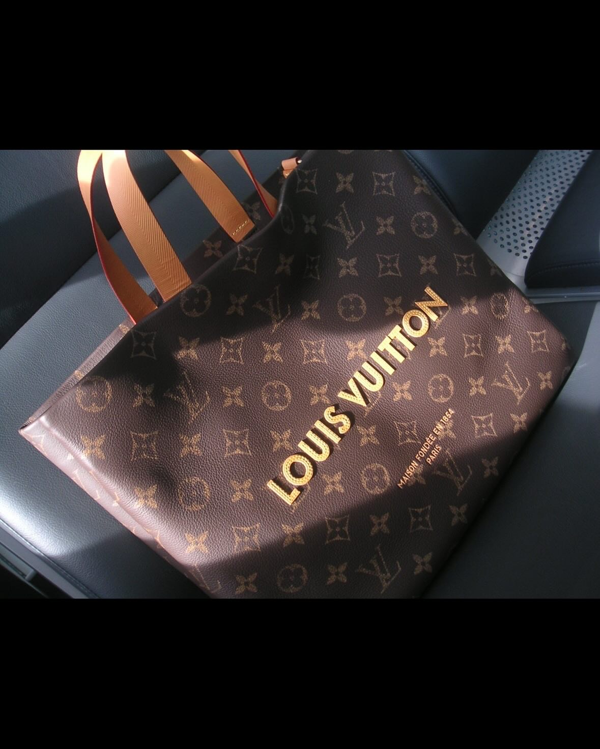 Number_i 平野紫耀 が Louis Vuitton 2025秋冬メンズ·コレクション ショーに向けパリへと出発