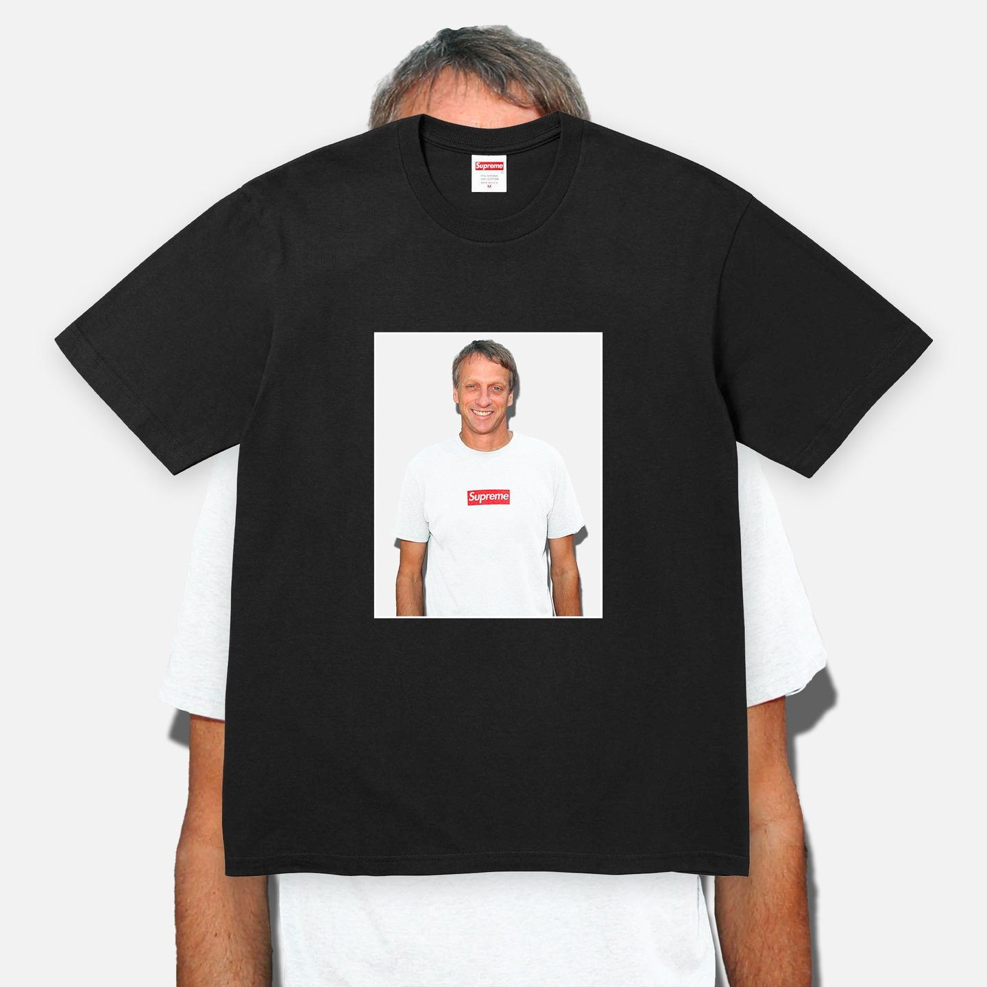 Supreme とスケートボード界のレジェンド Tony Hawk によるフォトTシャツのモックアップが公開