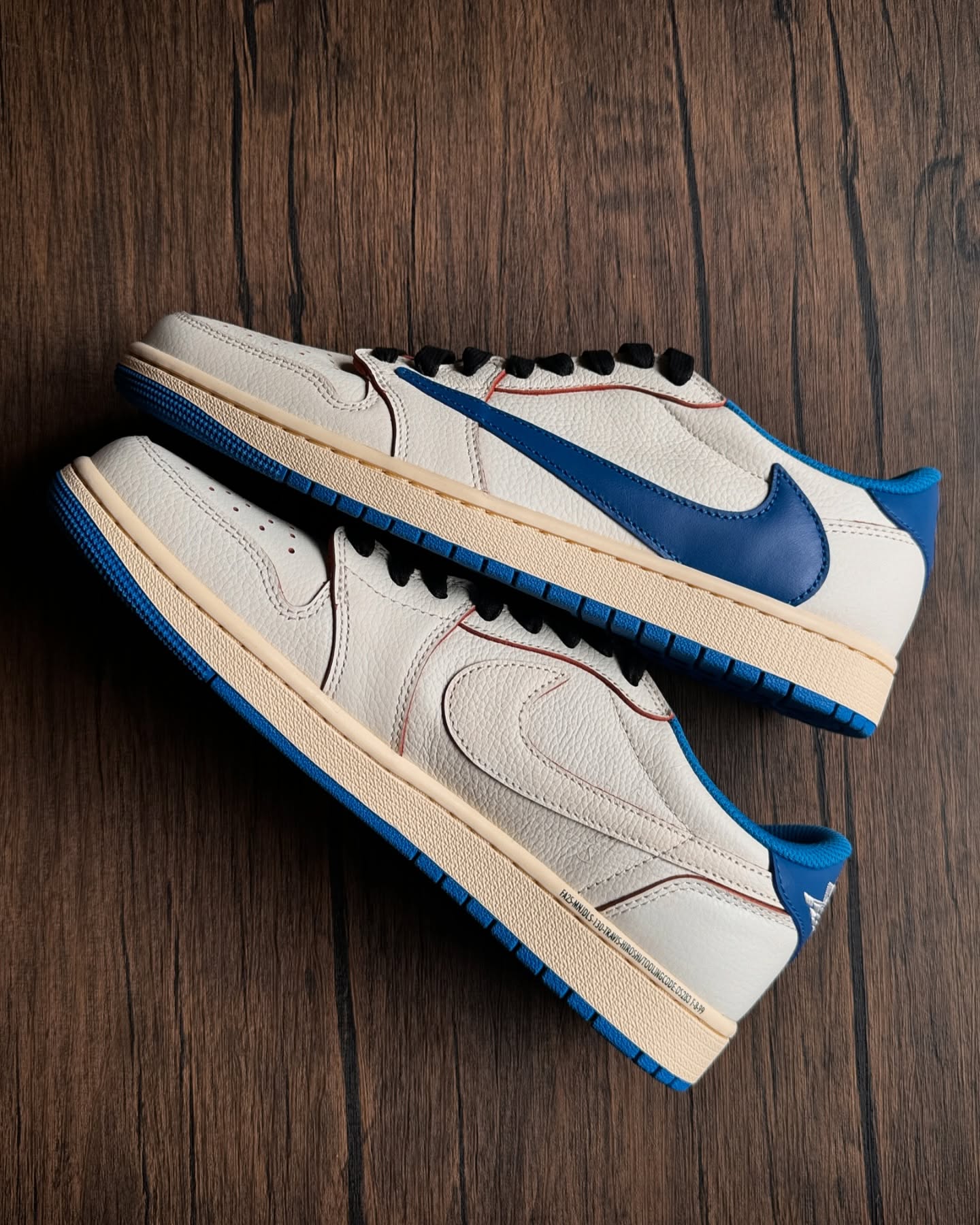 Travis Scott × fragment design × NIKE AIR JORDAN 1 LOW 2025