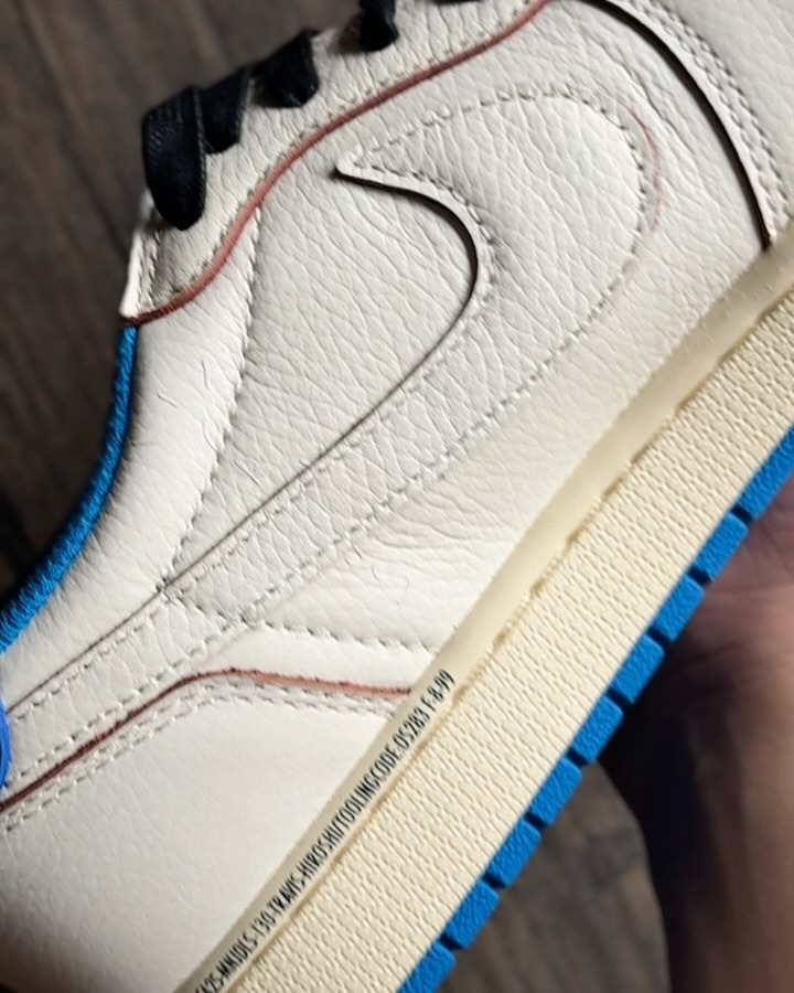 Travis Scott × fragment design × NIKE AIR JORDAN 1 LOW 2025