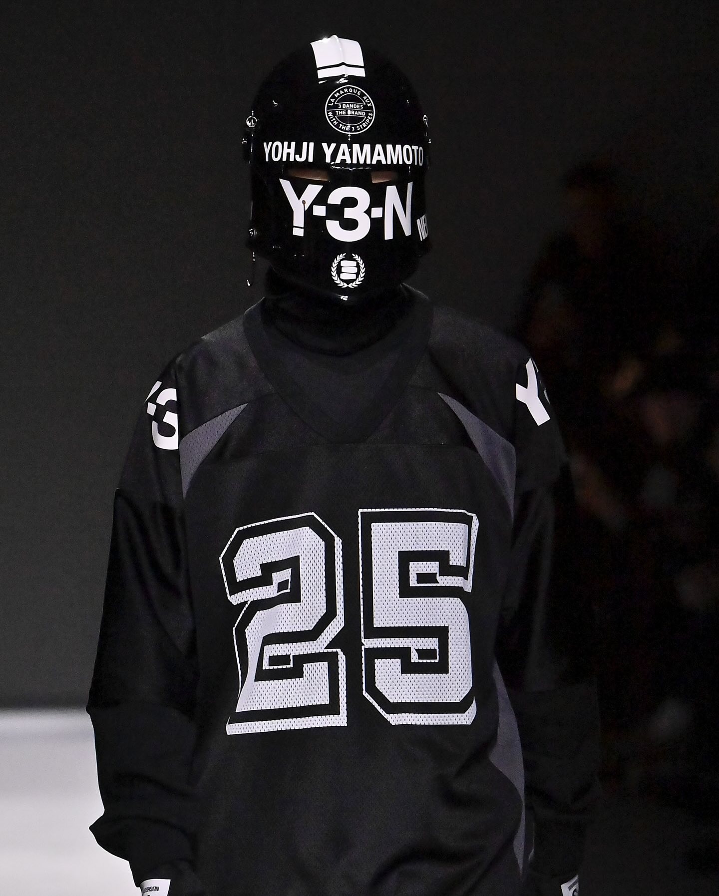 Y-3 × NEIGHBORHOOD 2025秋冬コレクションが発表