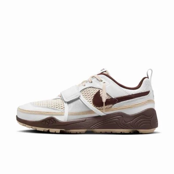 Travis Scott × NIKE ZOOM FIELD JAXX "Light Chocolate" の新たな発売日が公開