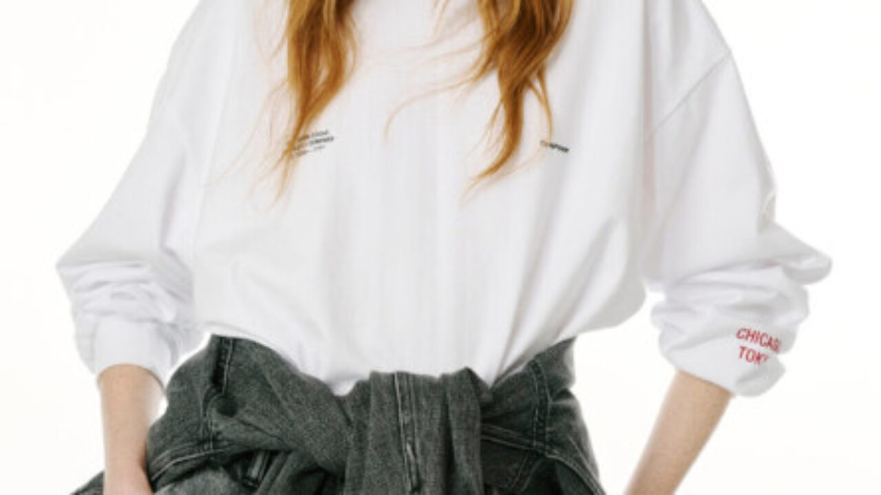 トップス BENJAMIN GRAPH EDGAR PAPER S/S BENJAMIN GRAPH EDGAR PAPER S/S Oversized Tee