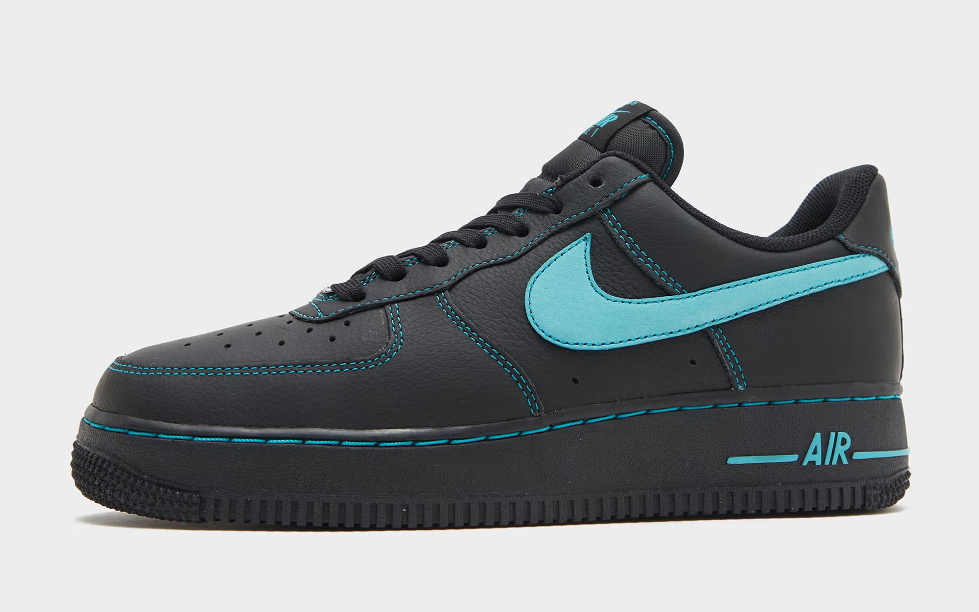 NIKE AIR FORCE 1 LOW "Black Tiffany" が公開