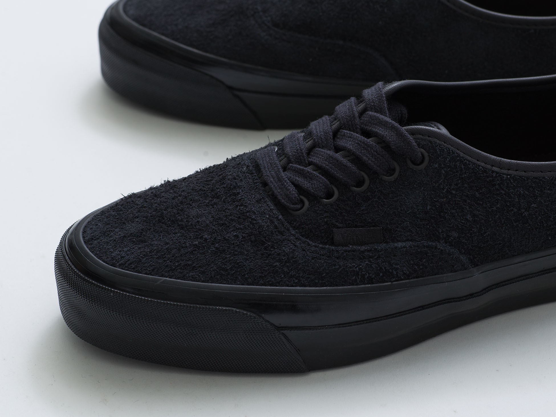 Ron Herman × VANS AUTHENTIC が発売