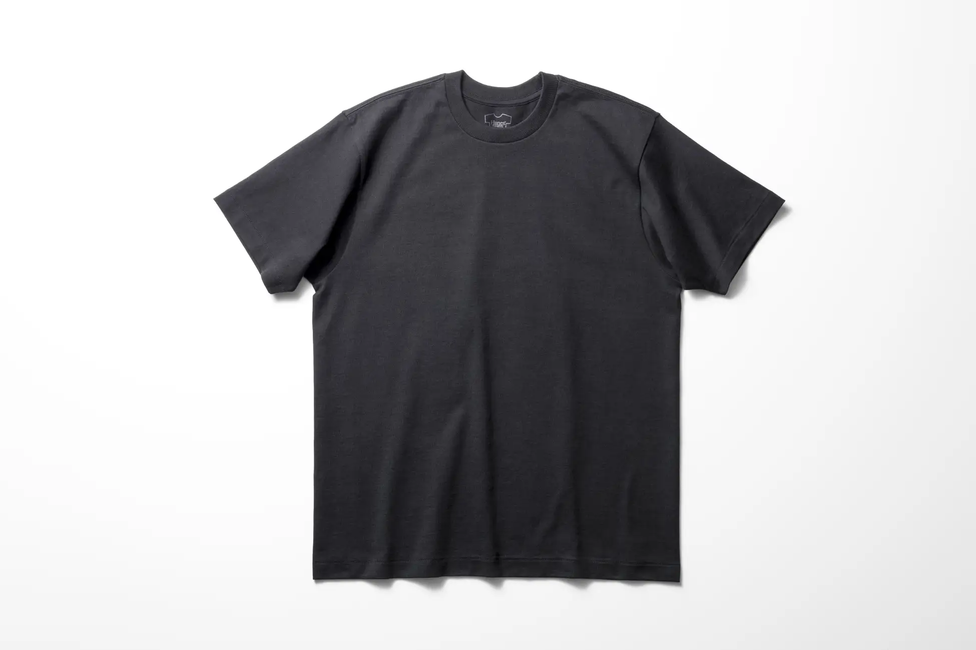 Hanes より “最高の黒Tシャツ” Hanes T-SHIRTS KURO® が発売