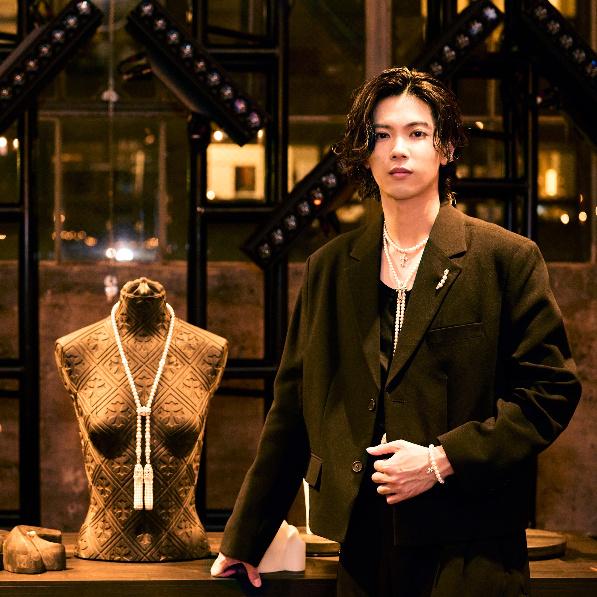 Number_i 神宮寺勇太 が愛用する MIKIMOTO × Chrome Hearts の国内価格が公開