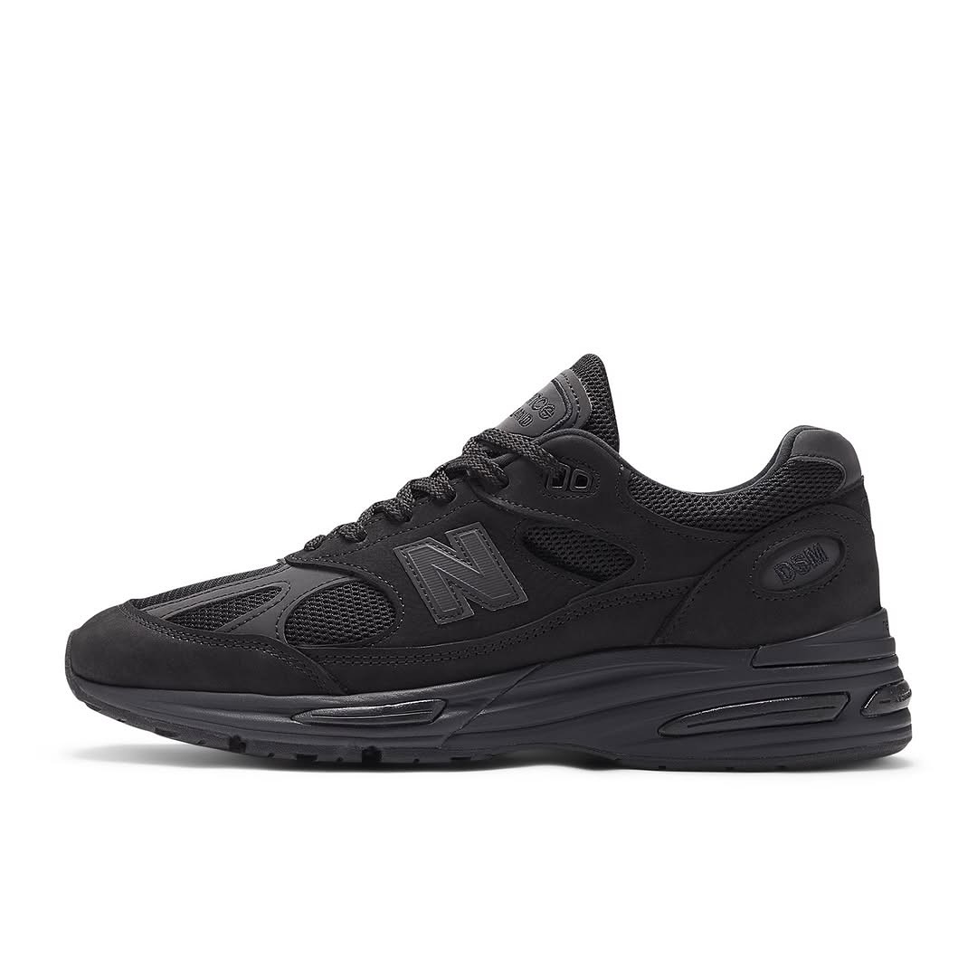 Dover Street Market × New Balance 991v2 “Triple Black” が公開