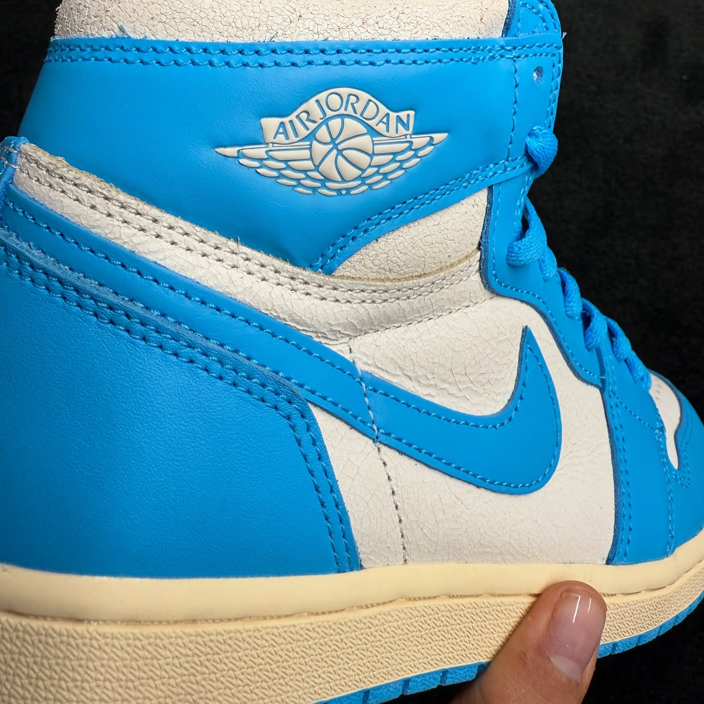 NIKE AIR JORDAN 1 HIGH OG “UNC Reimagined” の新画像が公開