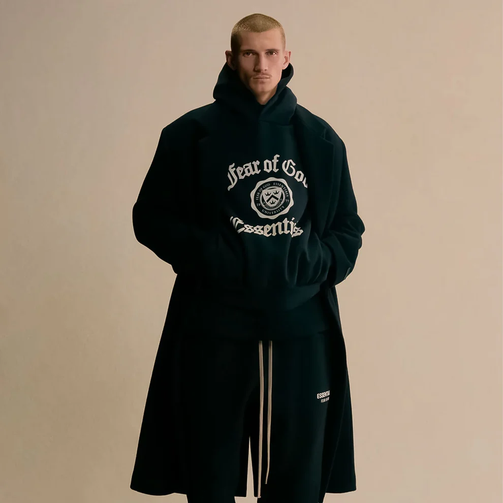 Fear of God ESSENTIALS が国内オンラインにて発売