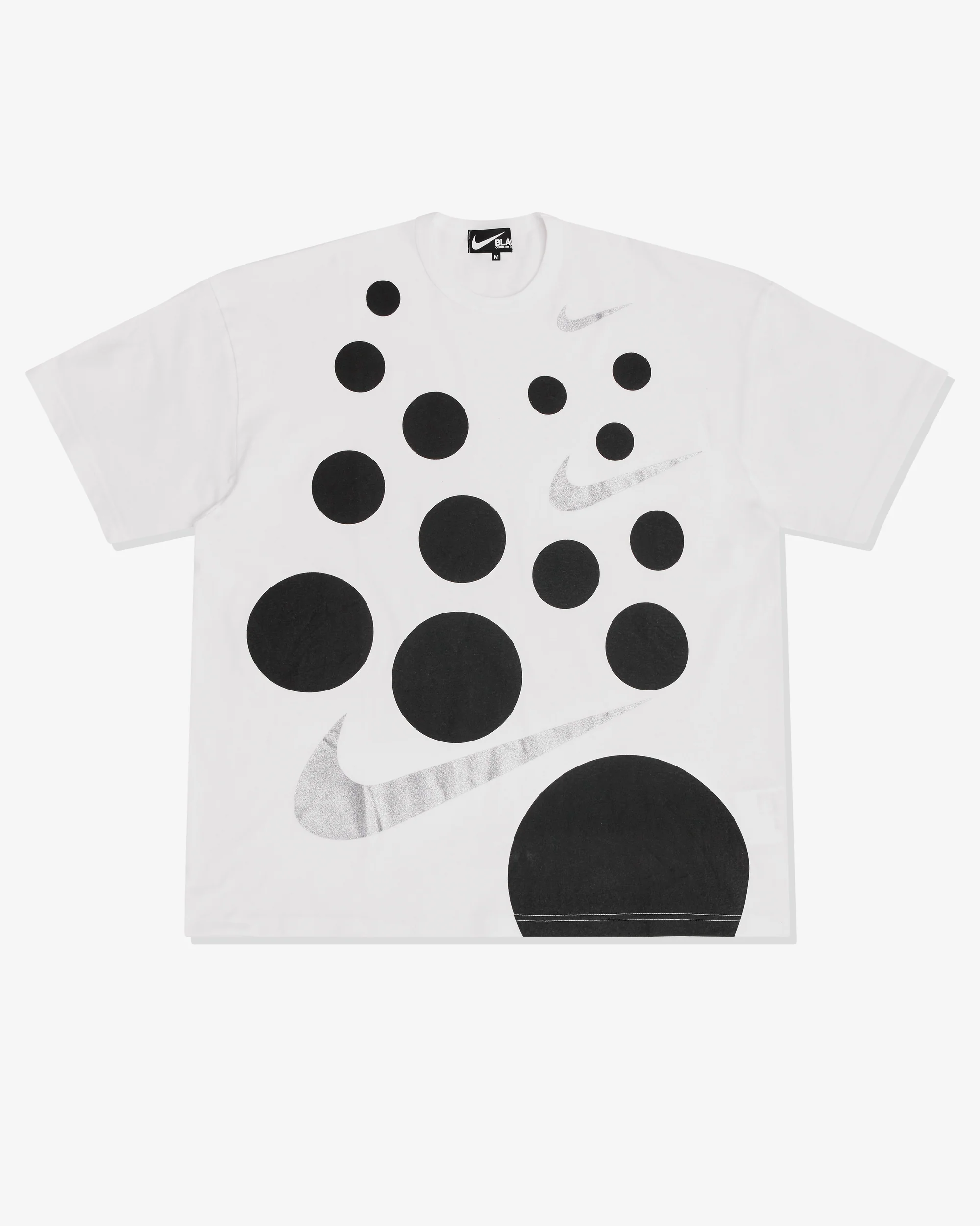 BLACK COMME des GARÇONS × NIKE の新作Tシャツが発売