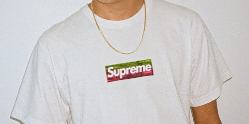 Supreme からLA山火事救済チャリティーボックスロゴTシャツが2月27日(木)発売