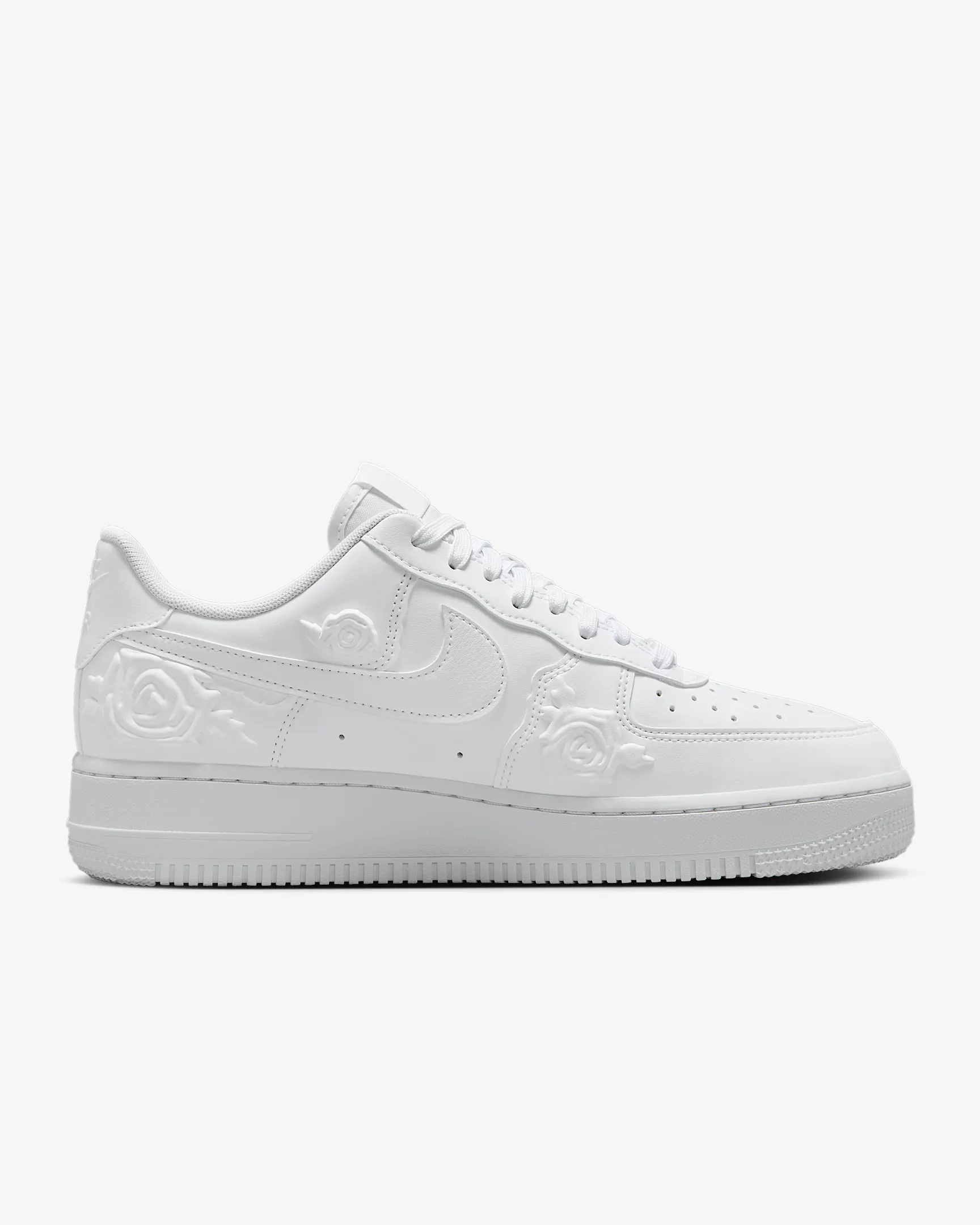 藤原 ヒロシ が NIKE AIR FORCE 1 LOW “White Rose” を着用