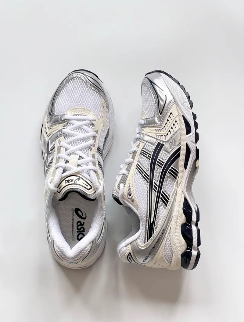 ASICS GEL-KAYANO 14 “White/Midnight” が再販