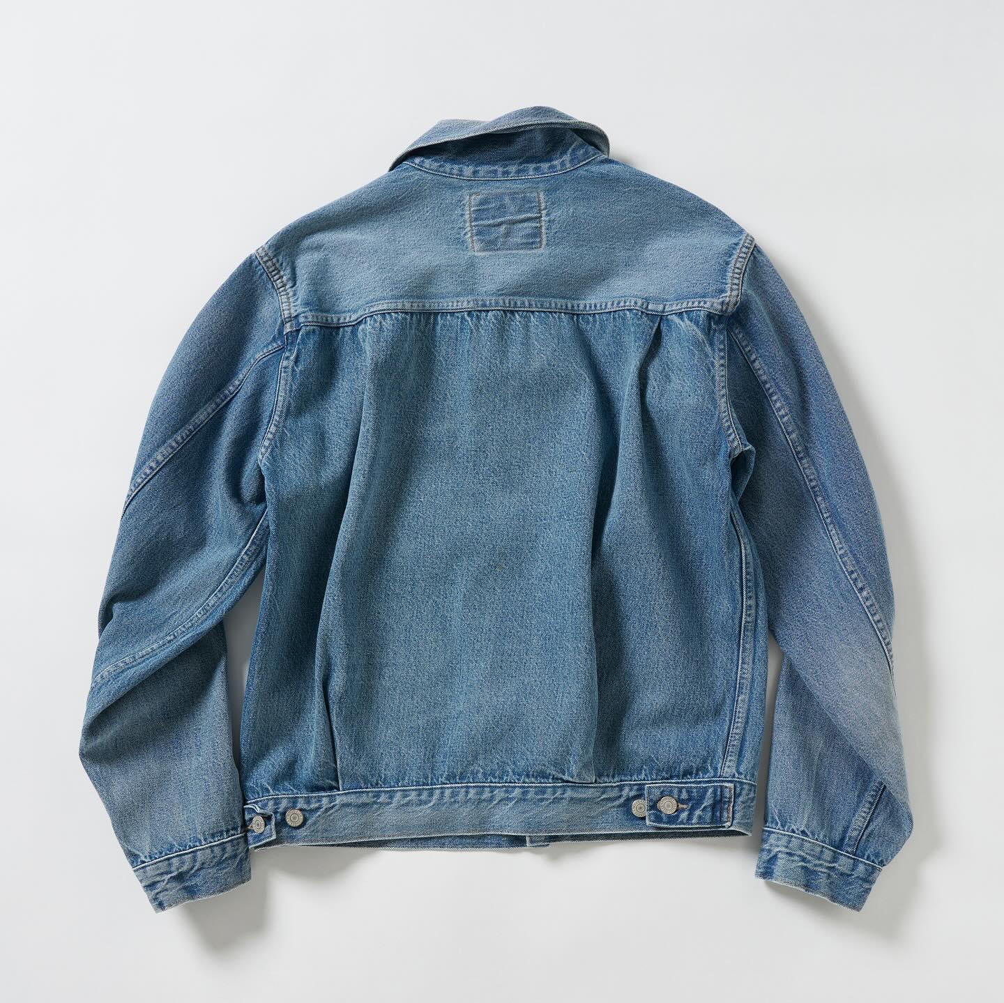 Levi's® Vintage Clothing 1953 TYPE Ⅱ トラッカージャケットが公式オンラインにて発売 