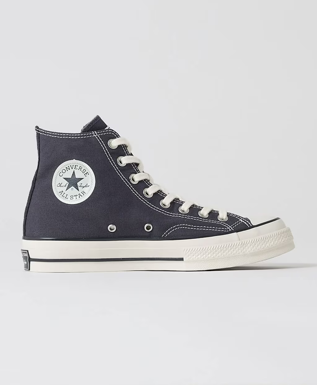 Brooks Brothers × CONVERSE ALL STAR LGCY が登場