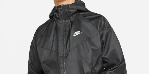 NIKE のフーデッドジャケット Sportswear Windrunner が特別プライスで発売