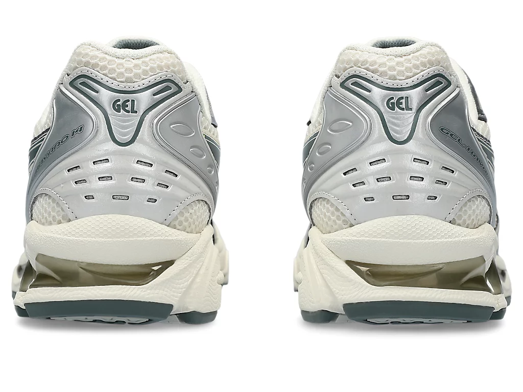 ASICS GEL-KAYANO 14 “Birch/Dark Pewter” が再販