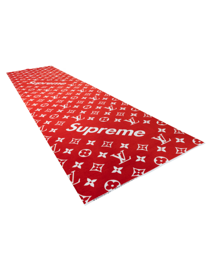 Supreme × Louis Vuitton が$9,000(約135万円)でオークションに出品