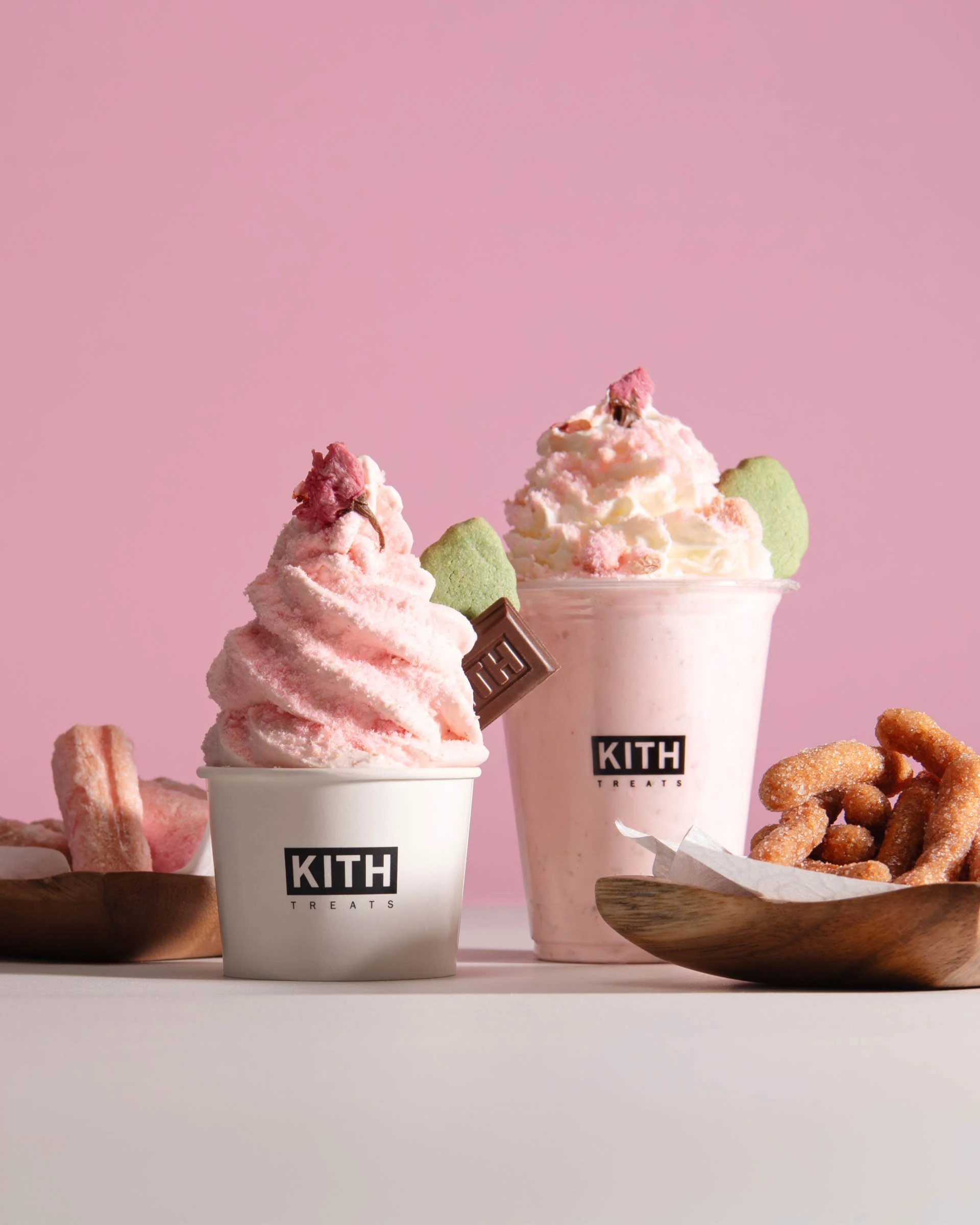 KITH TREATS から東京、大阪店限定の "Treats Sakura" が登場