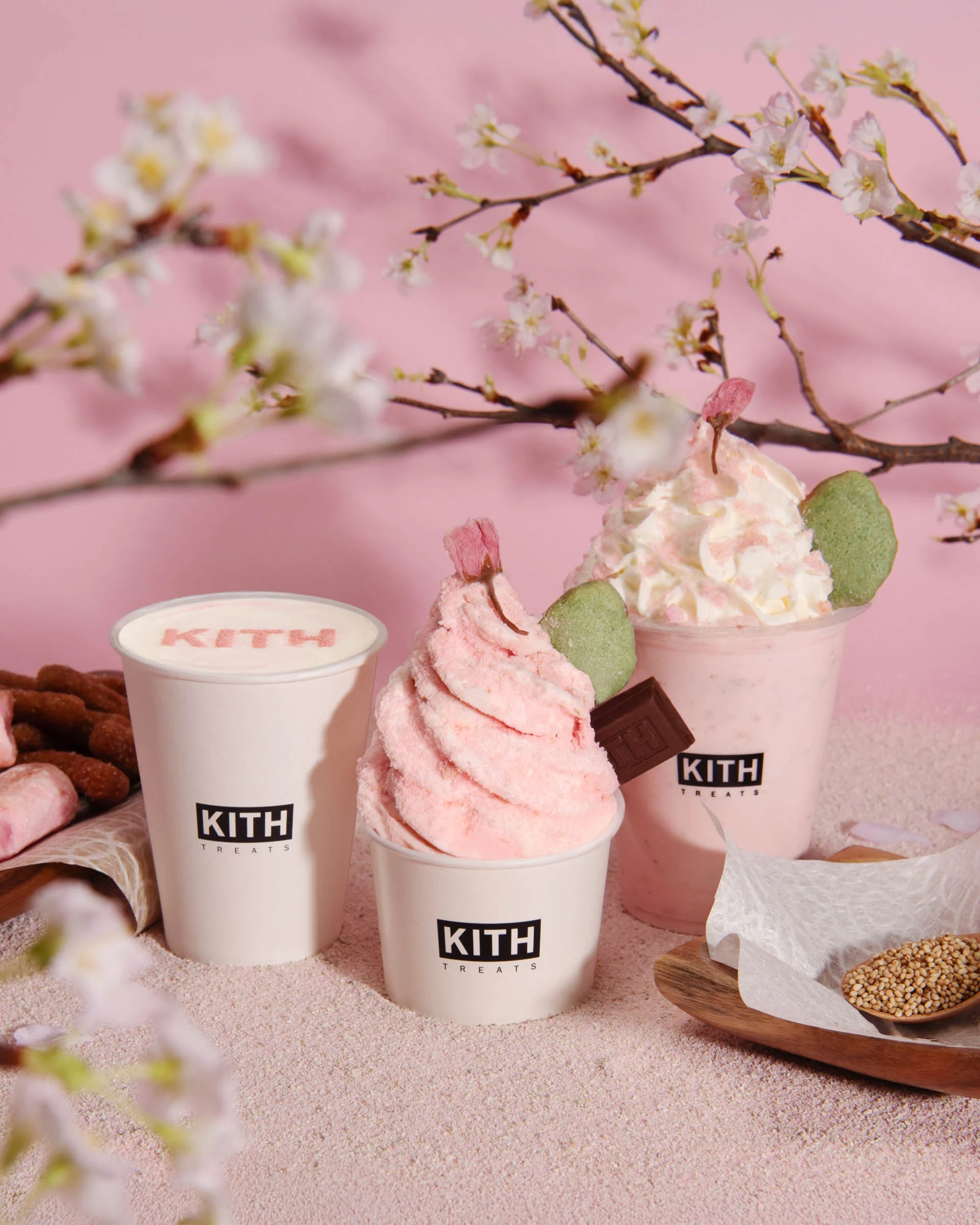 KITH TREATS から東京、大阪店限定の "Treats Sakura" が登場