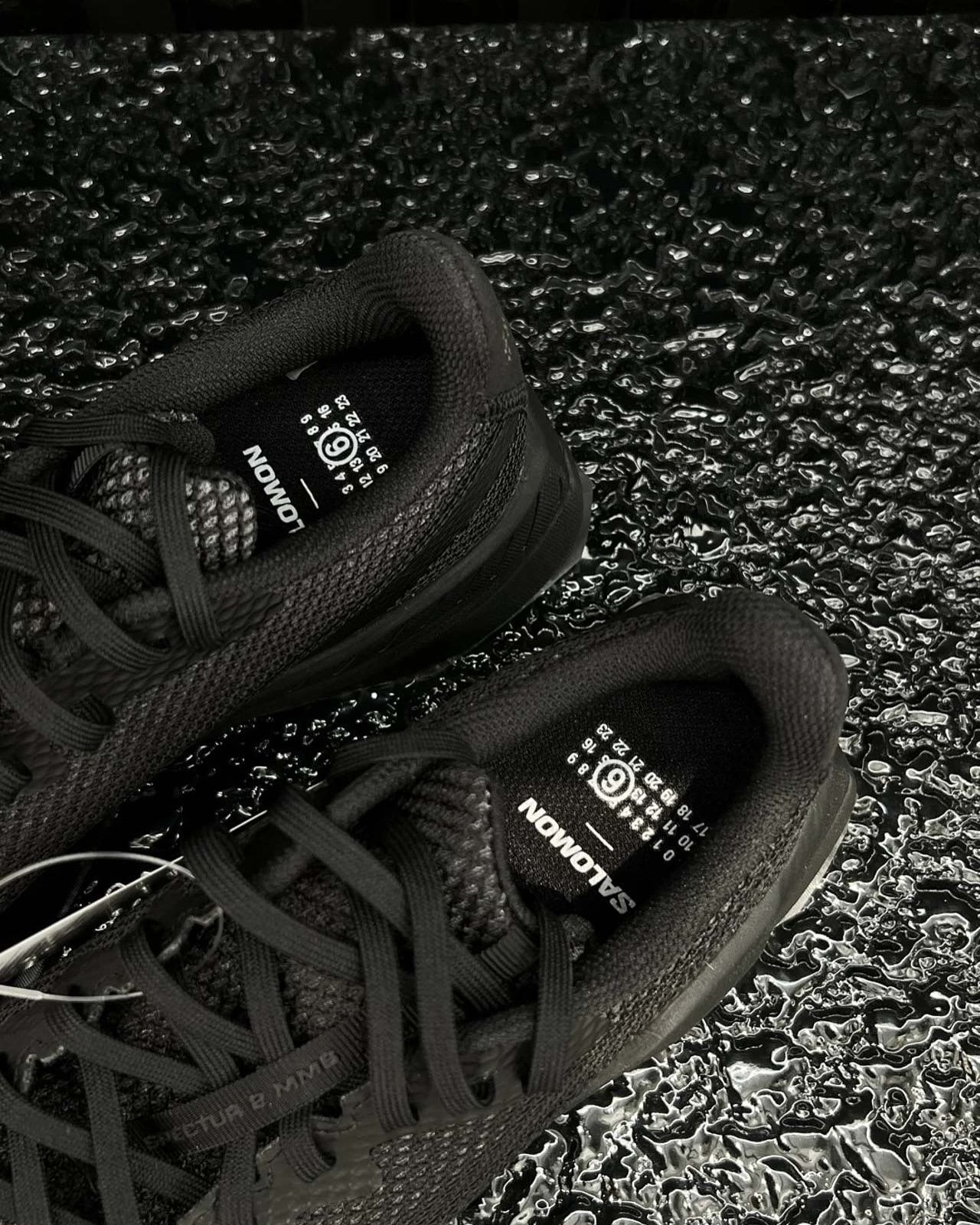 MM6 Maison Margiela × SALOMON の2025年春夏コラボコレクションが近日発売予定