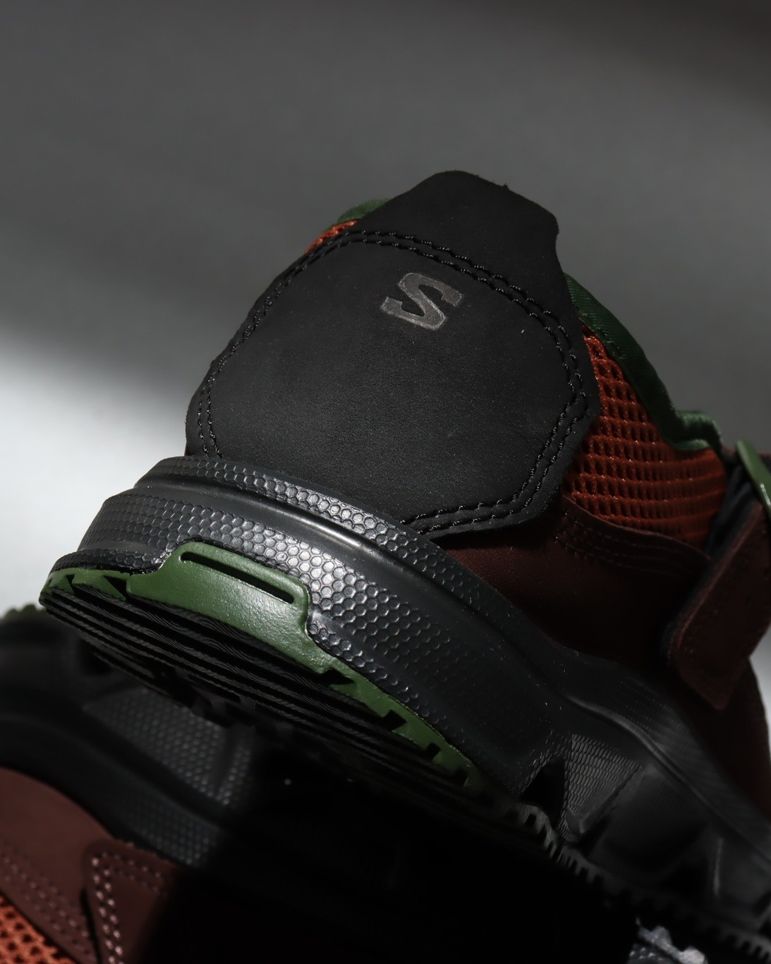 SALOMON RX MARIE-JEANNE "Russet/Black" の先行予約が開始