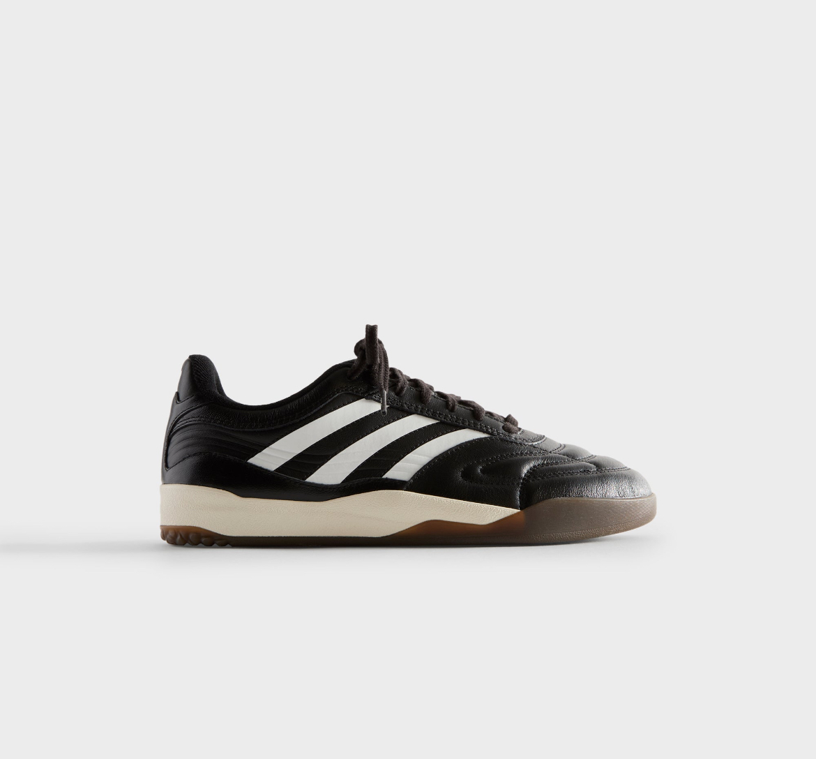 KITH × adidas Football スニーカーのWEB抽選が開始