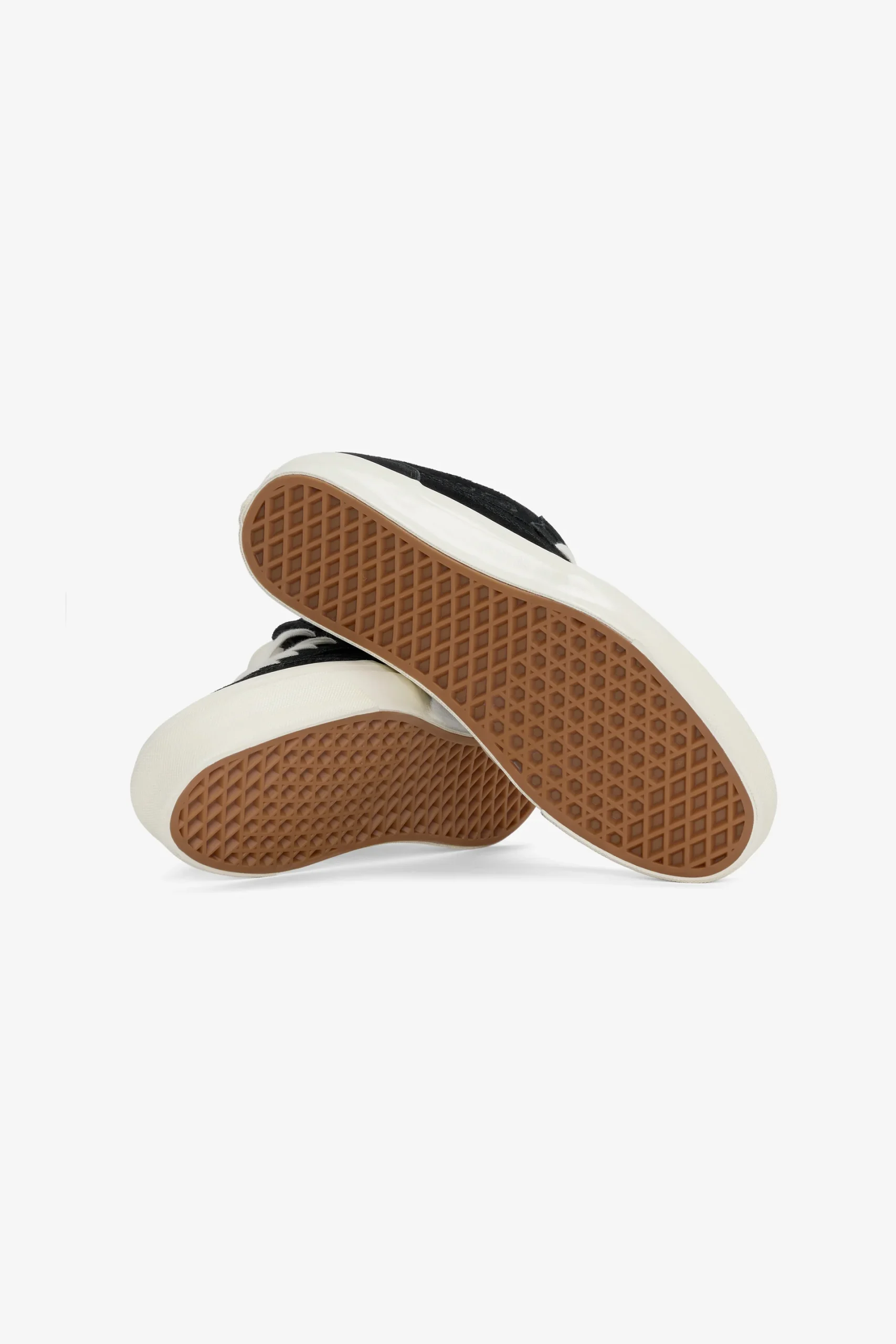 JJJJound × VANS HALF CAB の公式リリース情報が発表