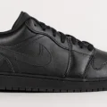 NIKE AIR JORDAN 1 LOW “Triple Black" が発売
