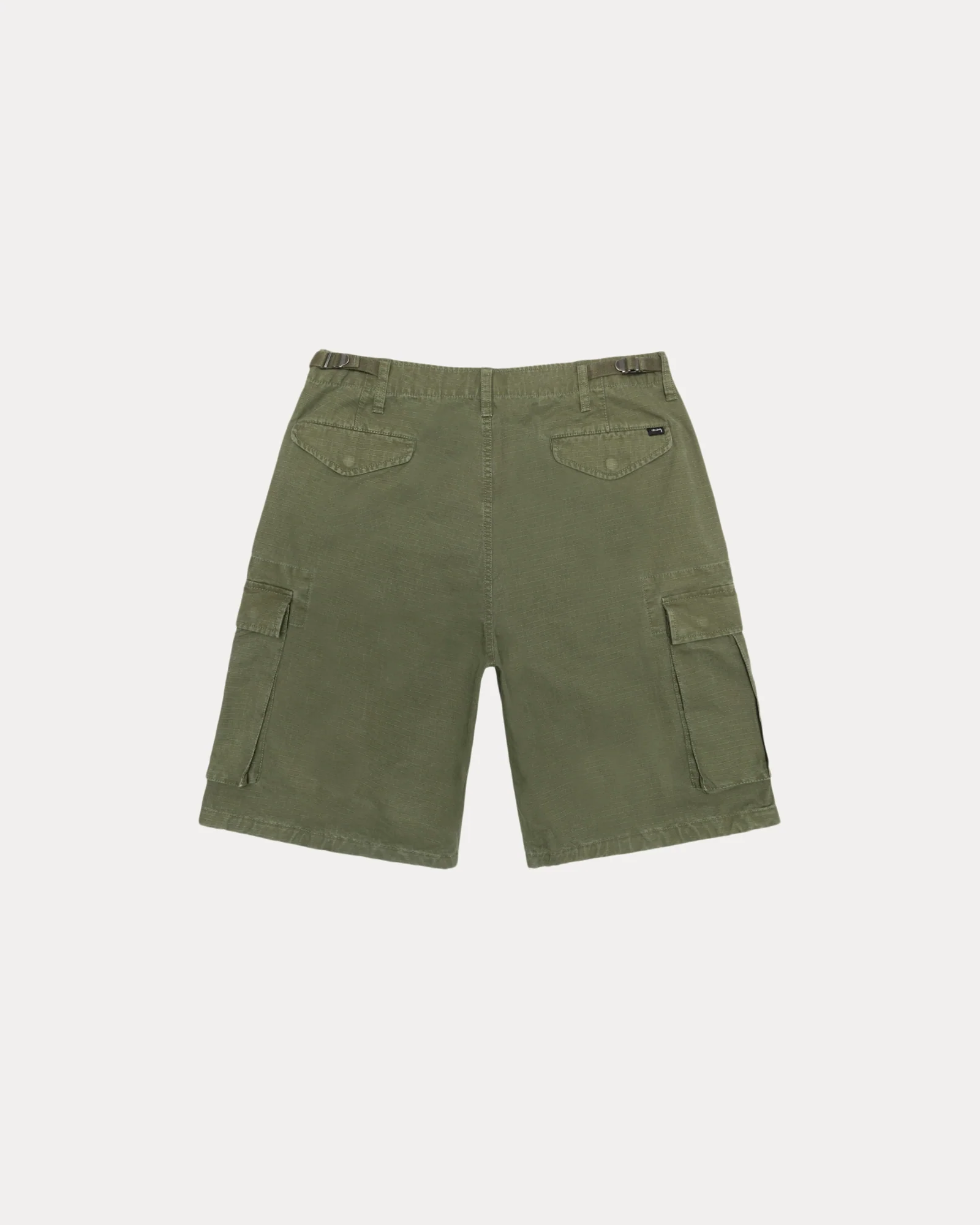 Stüssy の Cargo Short Ripstop が特別価格で発売