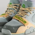 Travis Scott × NIKE AIR TRAINER 1 "Grey Haze" が発売