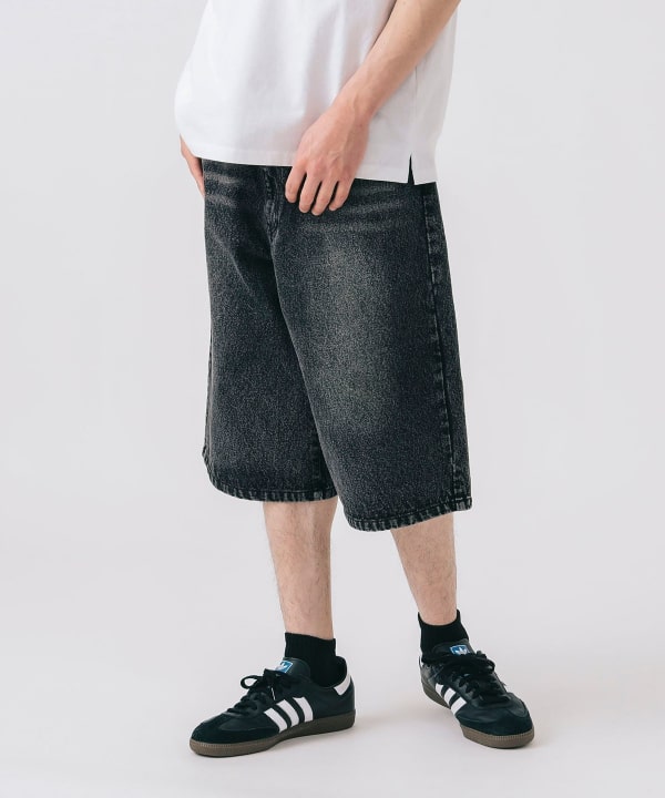 BEAMS の Higeblast Overdyed Denim Shorts が発売